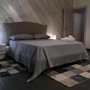 https://sweet-house-melania.catania-hotels.net