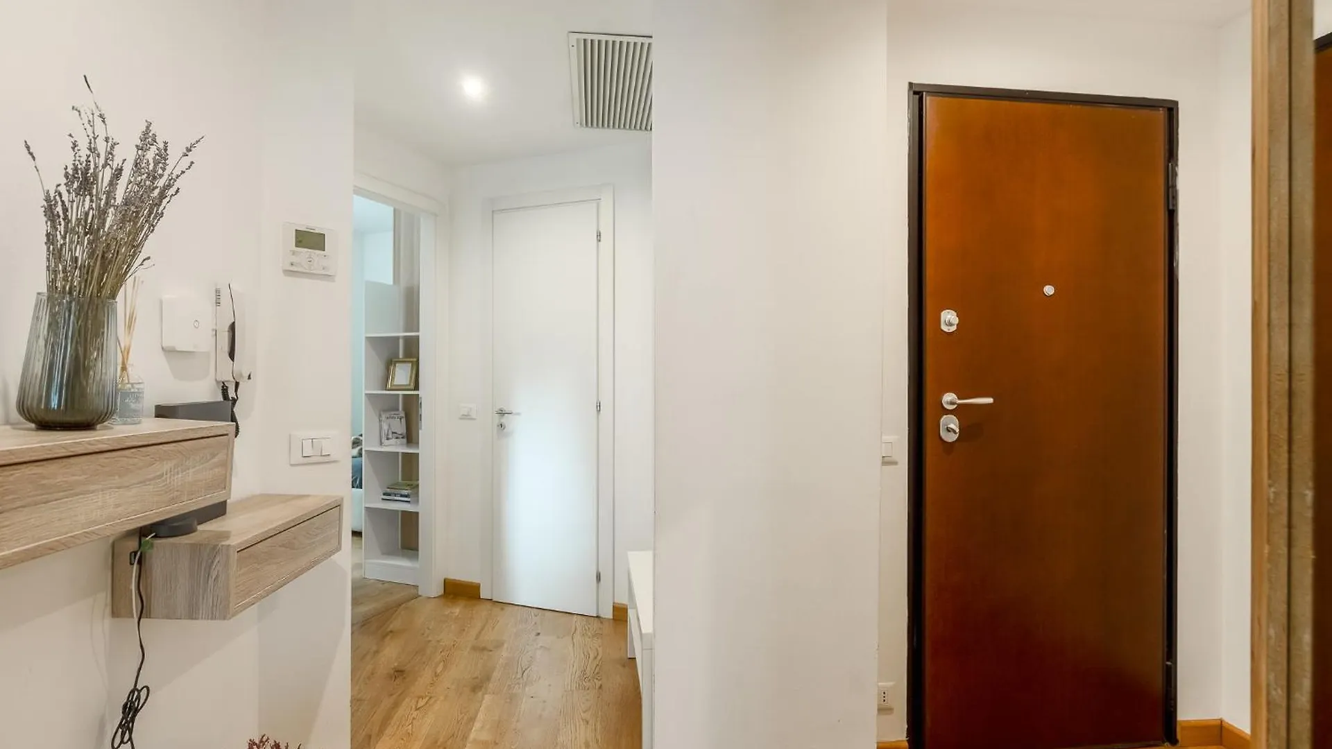 Favola House Isola Apartment Milan