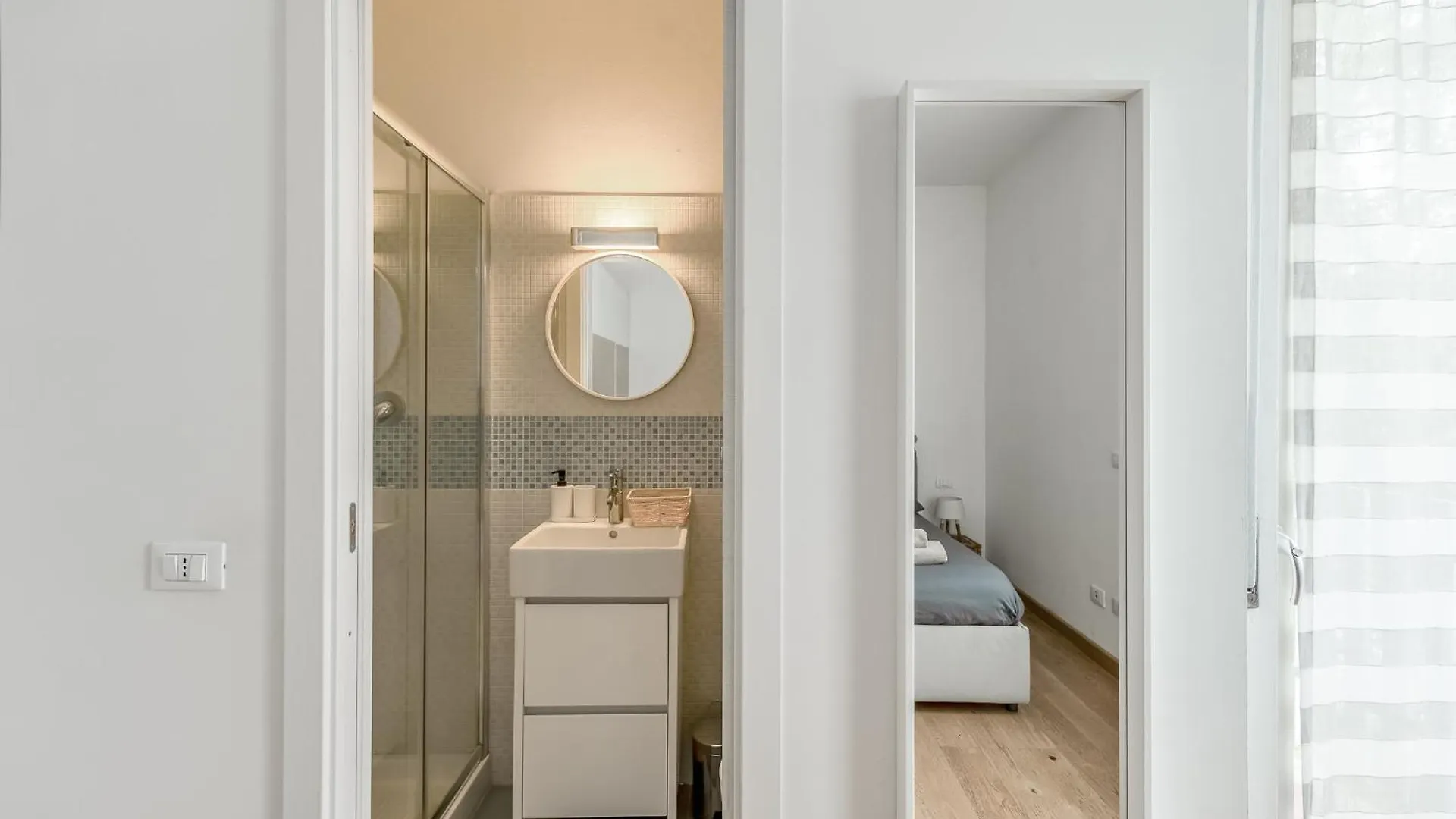 Favola House Isola Apartment Milan