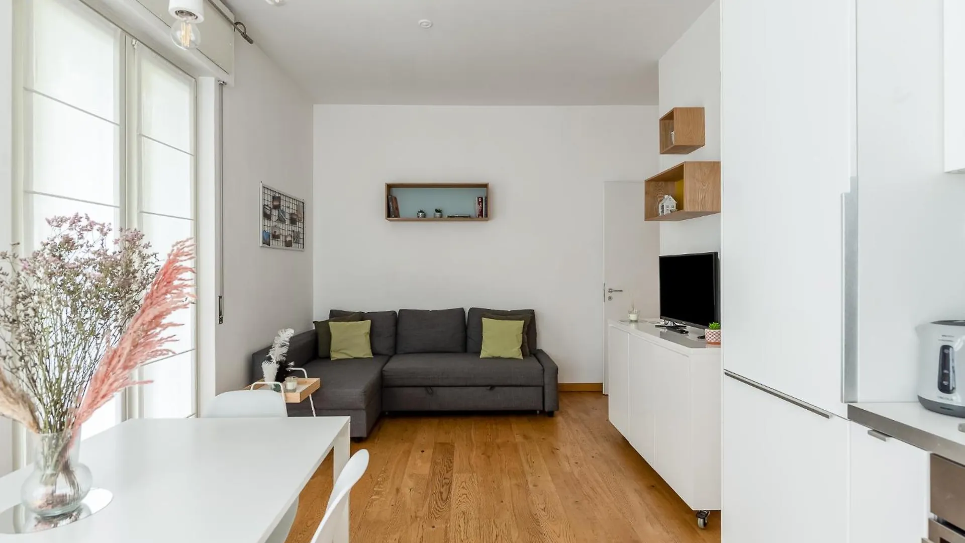Favola House Isola Apartment Milan Italy
