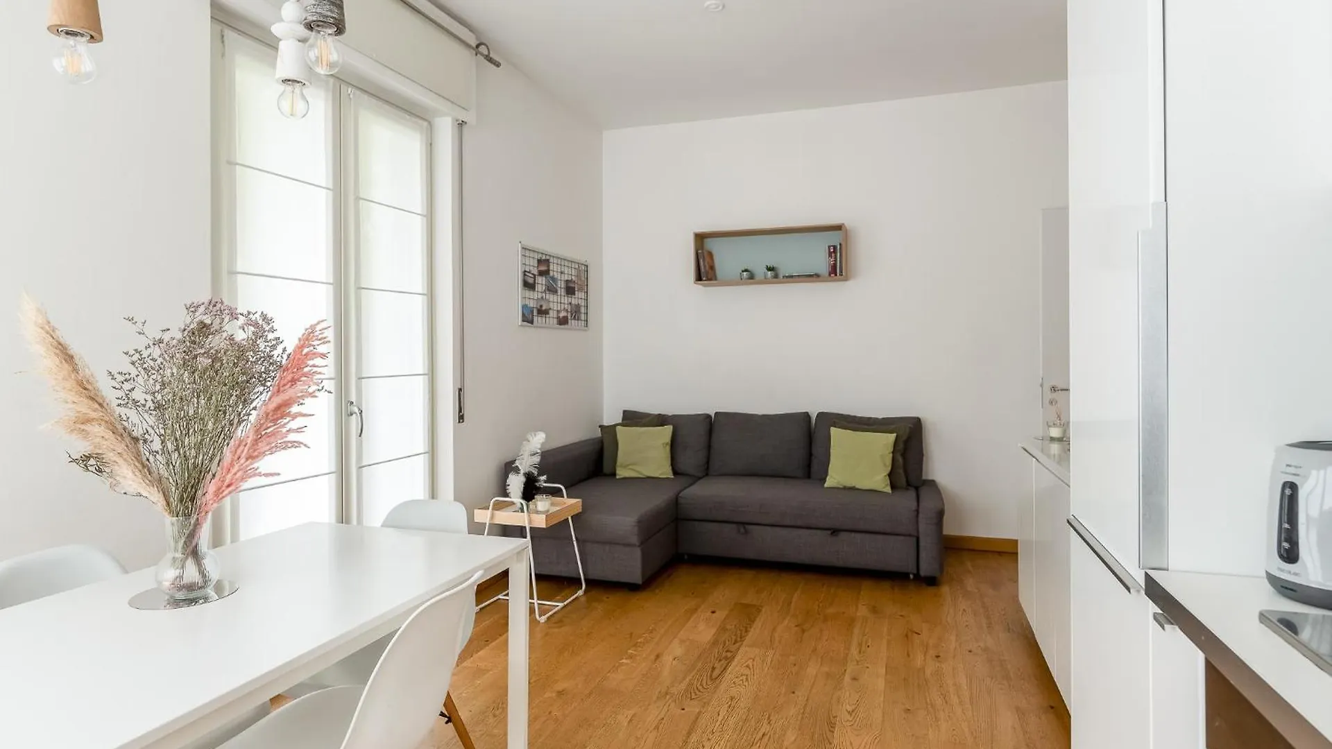 Favola House Isola Apartment Milan Italy