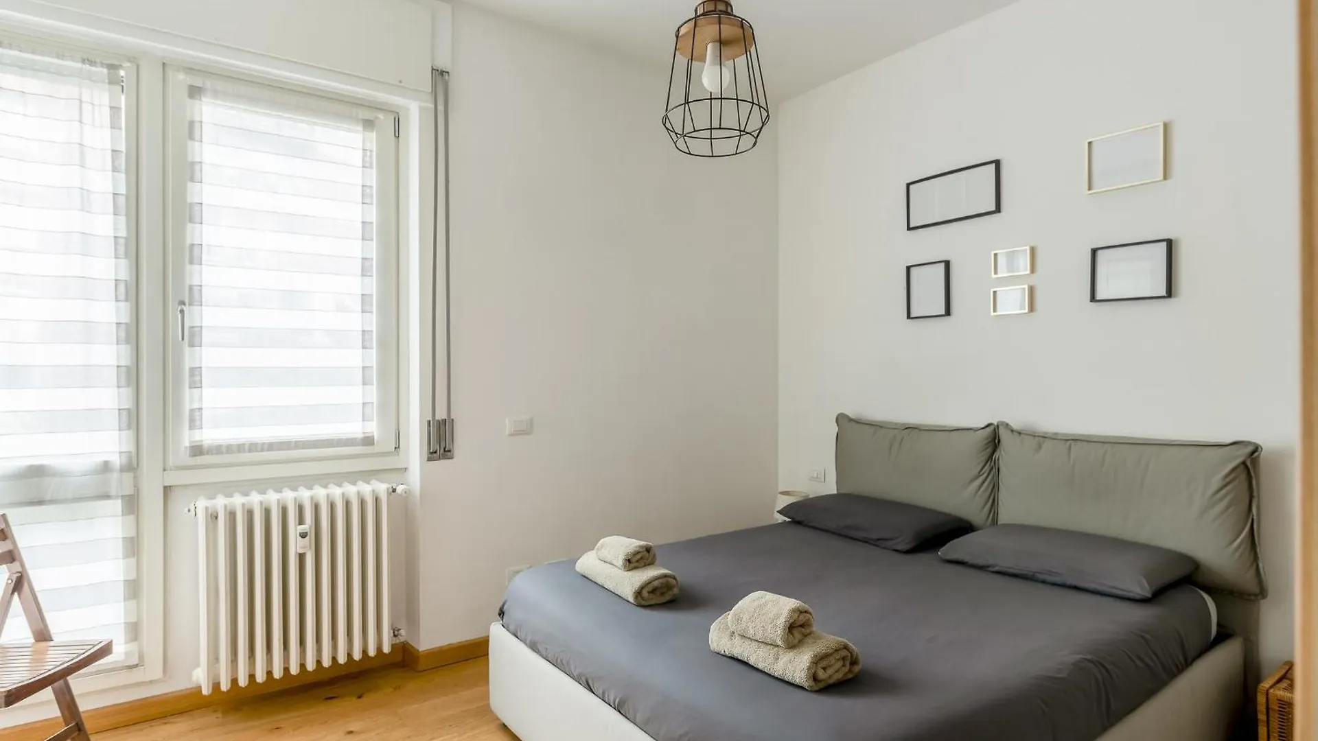 Favola House Isola Apartment Milan 0*,